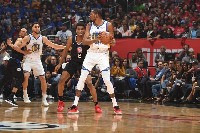 约基奇26+13掘金负森林狼 雷霆胜开拓者5连胜