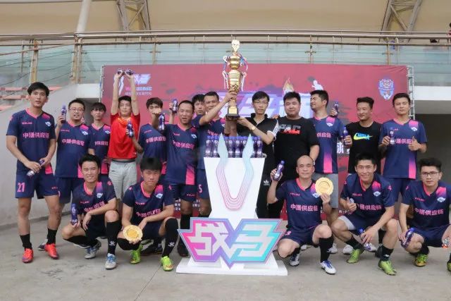 西甲-维尼修斯戴帽贝林厄姆破门 皇马4-0胜