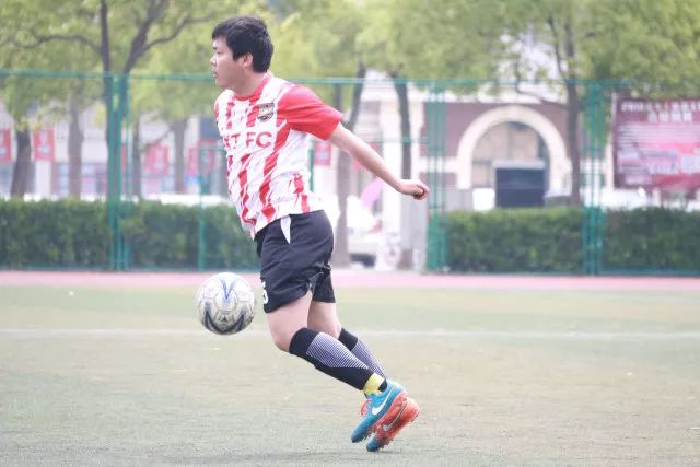 陈盈骏17分首钢负天津 李添荣27分上海胜吉林